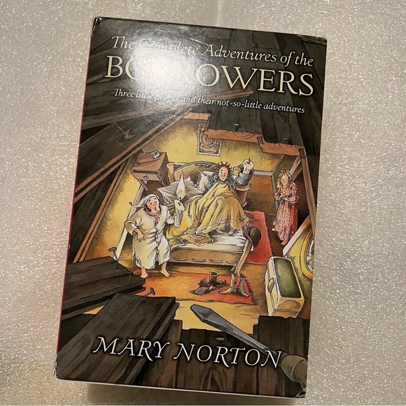 Mary Norton The Complete Adventures of the Borrowers: 5-Book Paperback Box Set - Picture 8 of 8